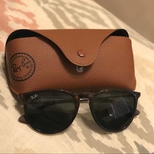 PRACTICALLY NEW RAY BANS